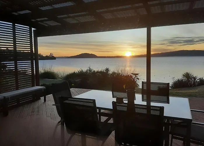 Koutu Beach Bed And Breakfast